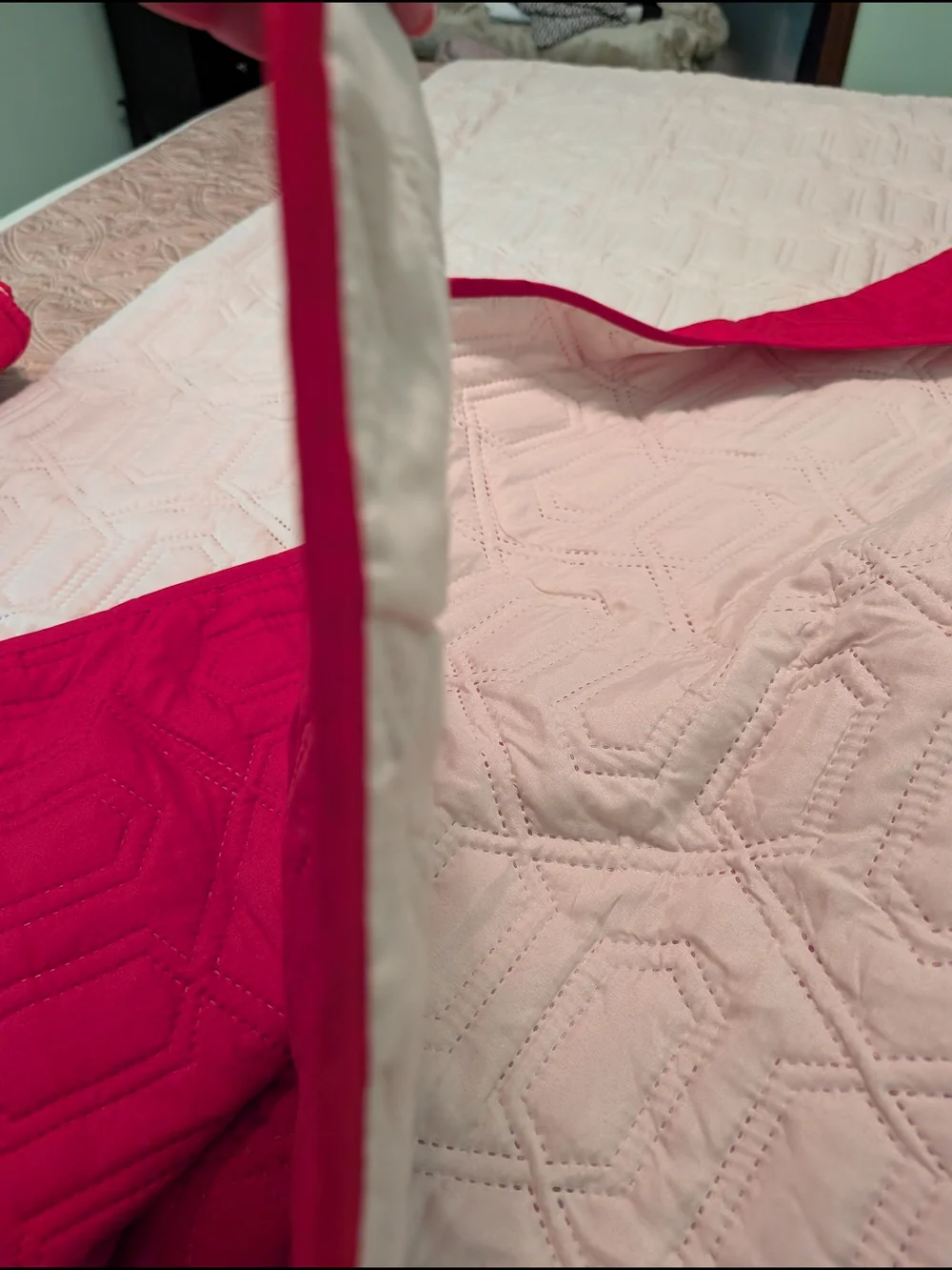 Classic Solid Red Quilt Coverlet - Home Bedding NWOT